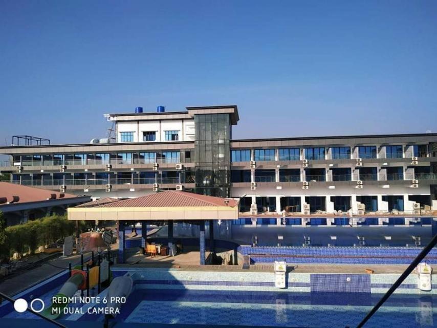 Excel River View Yangon Extérieur photo