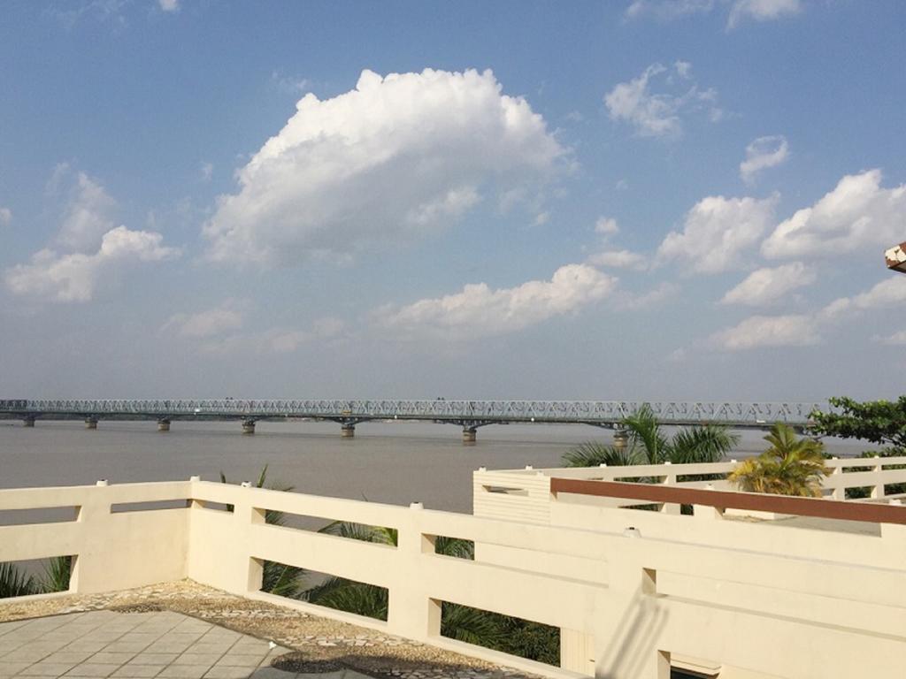 Excel River View Yangon Extérieur photo